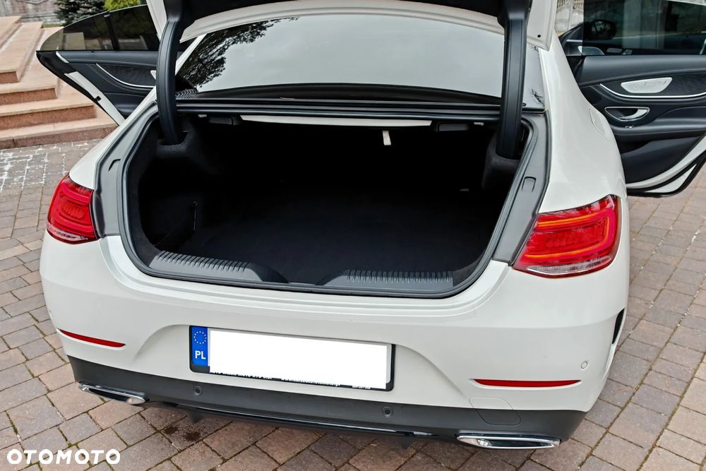 Mercedes-Benz CLS 220 d AMG - 12