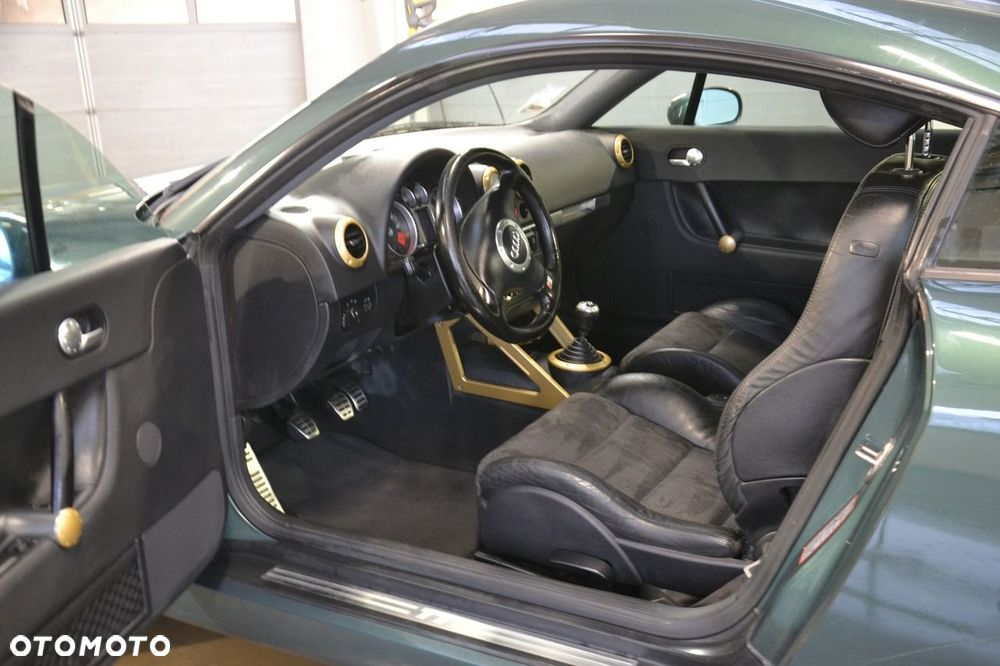 Audi TT Coupé - 12