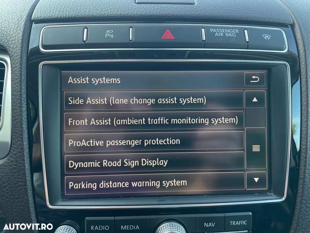 Volkswagen Touareg 3.0 V6 TDI BMT - 26