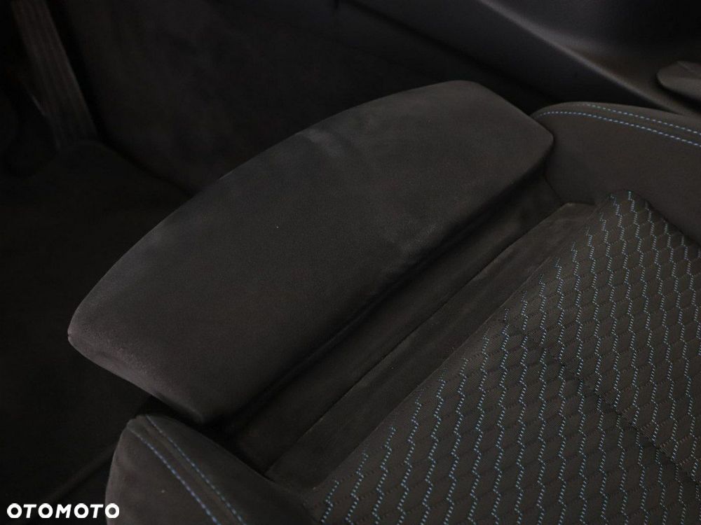 BMW Seria 3 320d xDrive M Sport - 36