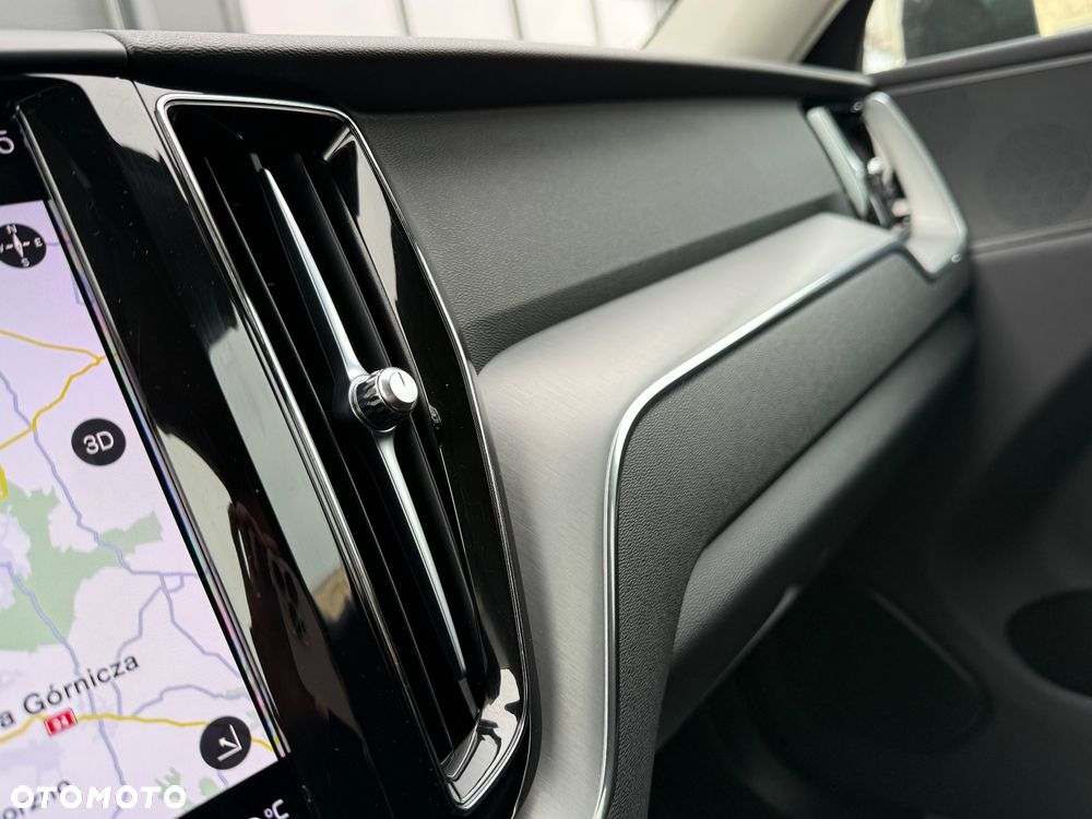 Volvo XC 60 B4 B Geartronic Momentum Pro - 15
