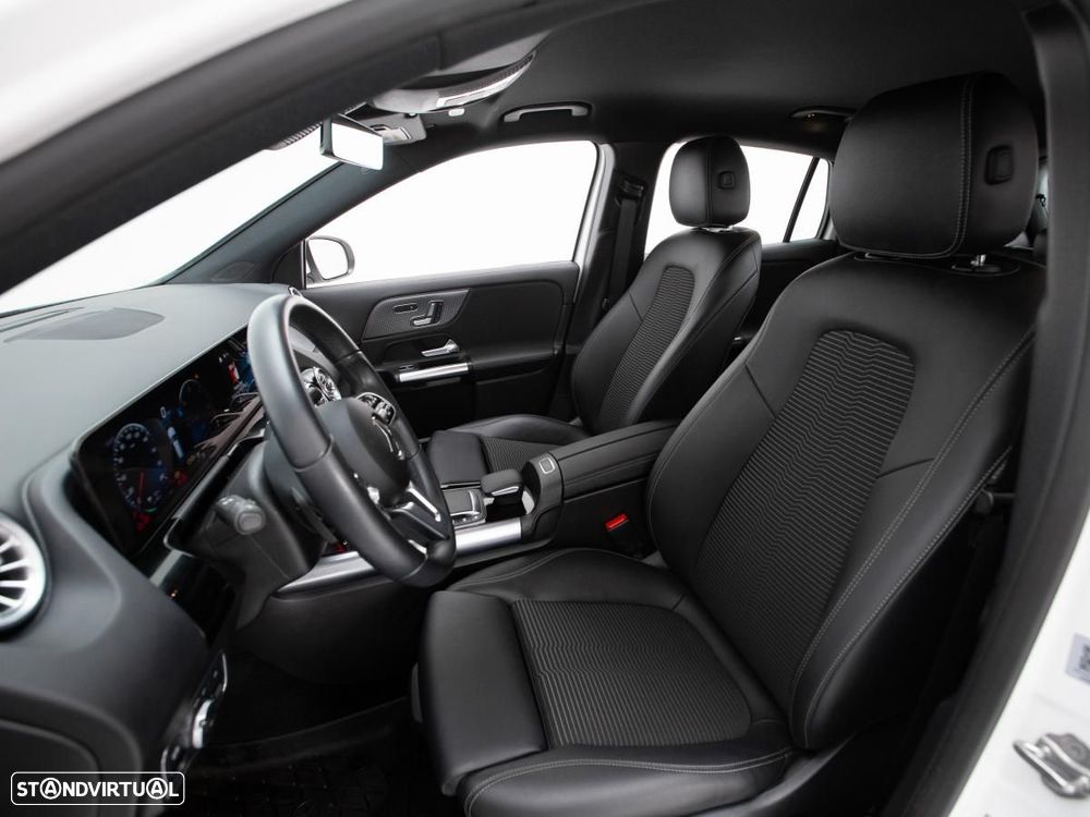 Mercedes-Benz EQA 300 4Matic Progressive - 8