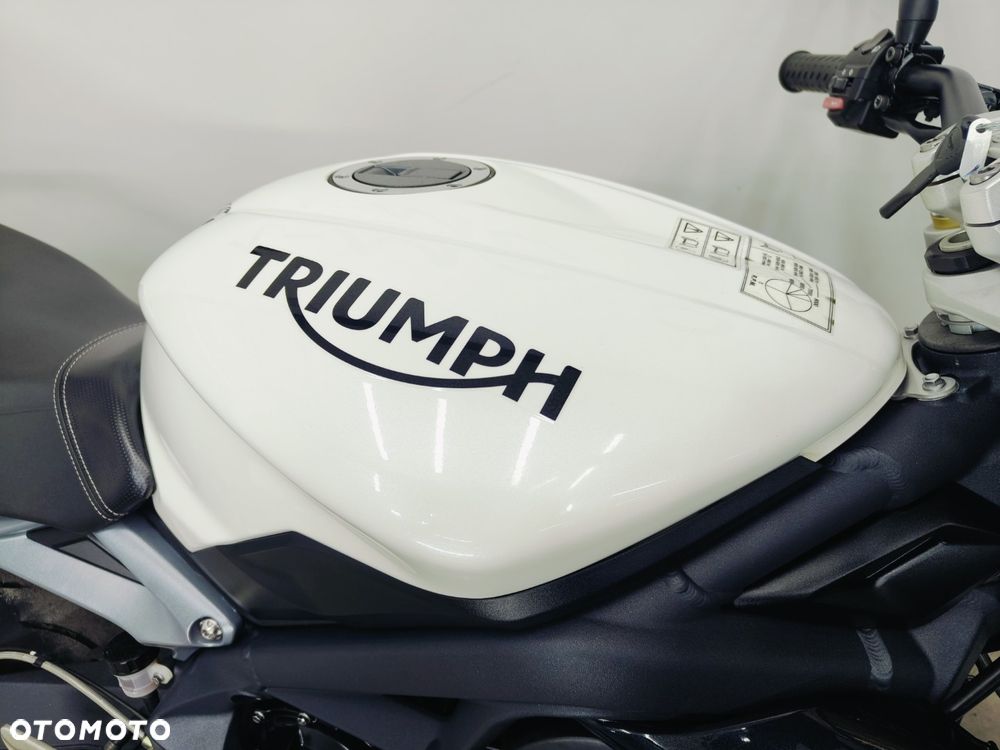 Triumph Street Triple - 7
