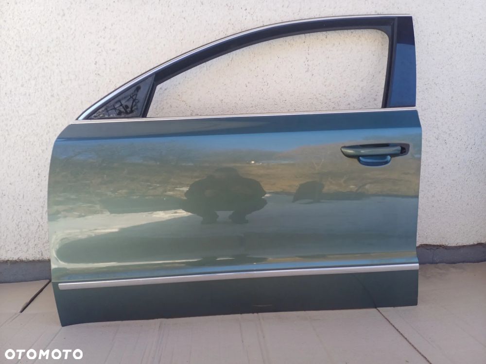 Drzwi lewy przod Skoda Superb 2 lift LF6Q - 2