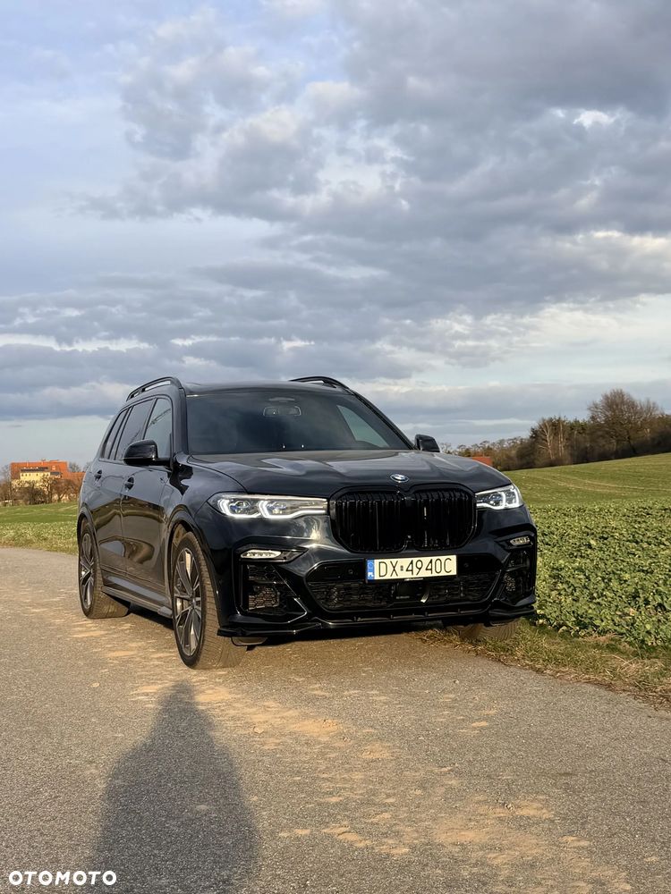 BMW X7 M50i - 9