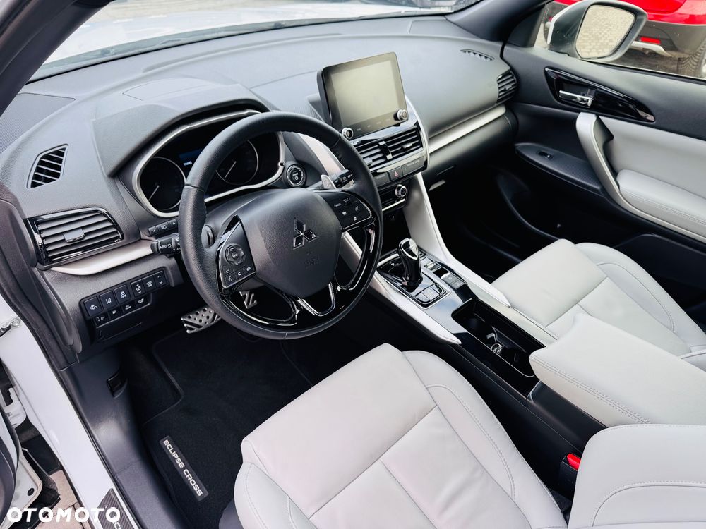 Mitsubishi Eclipse Cross 2.4 PHEV Instyle Plus - 14