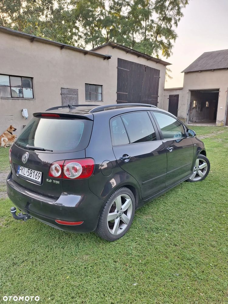 Volkswagen Golf Plus 2.0 TDI DSG Comfortline - 3