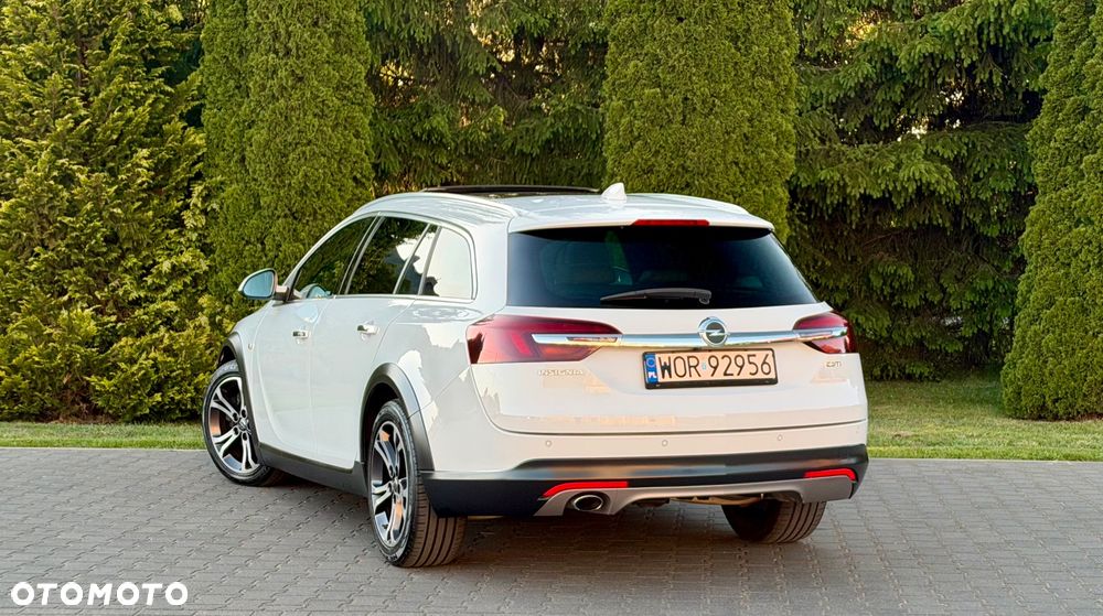 Opel Insignia - 11