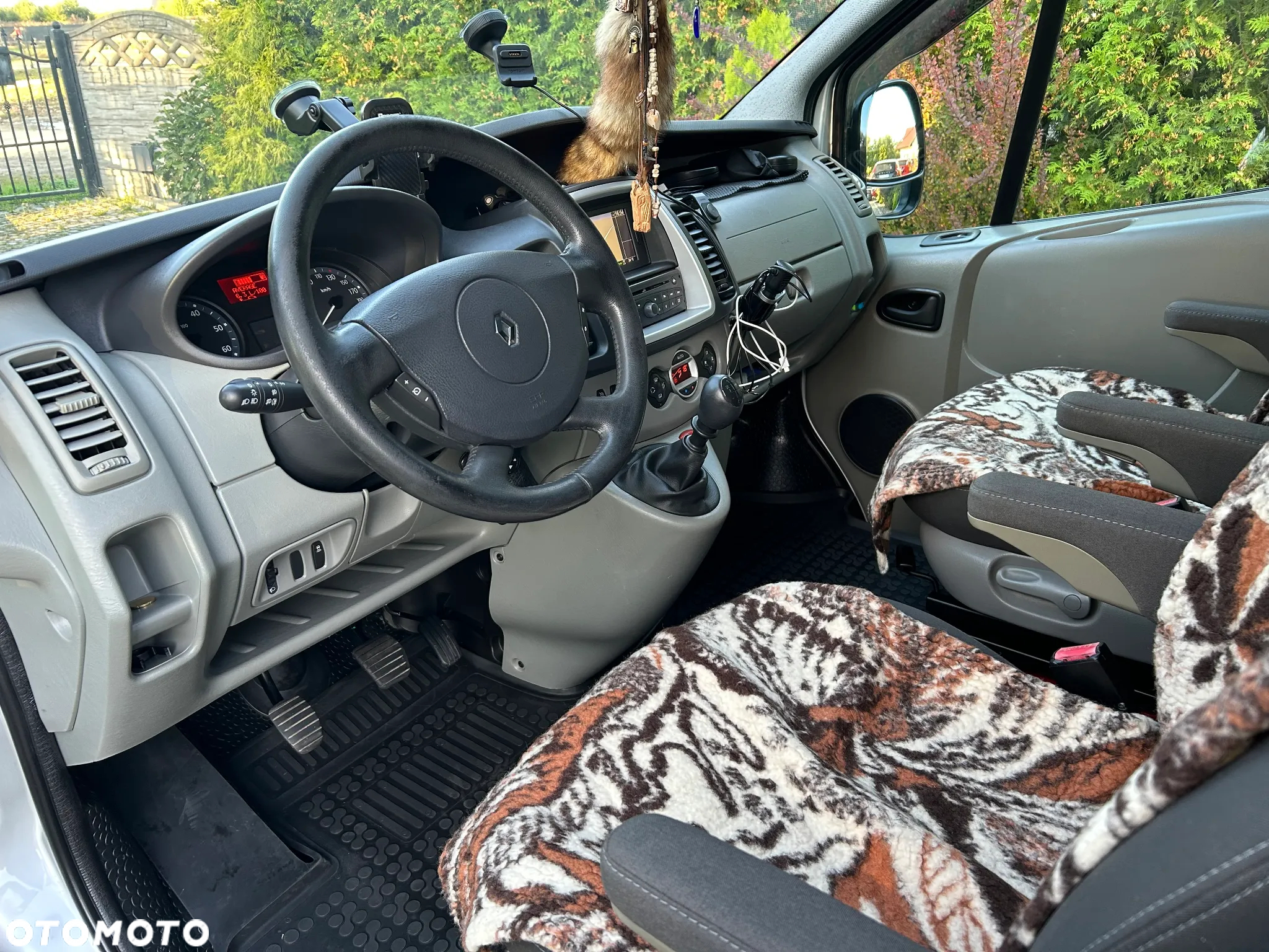 Renault Trafic - 13