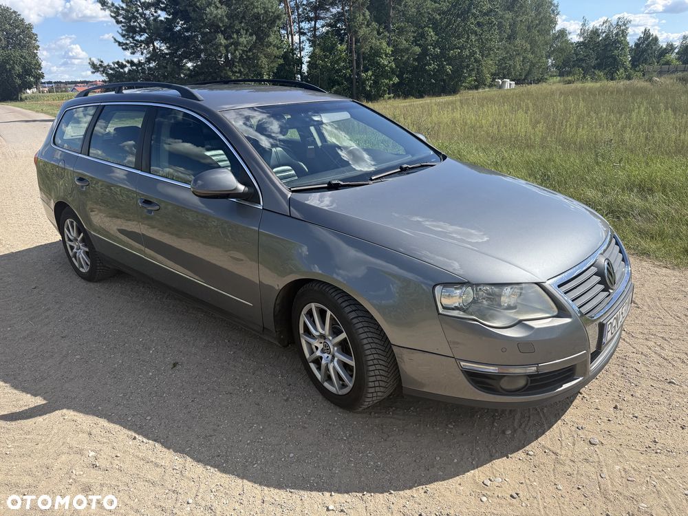Volkswagen Passat - 2