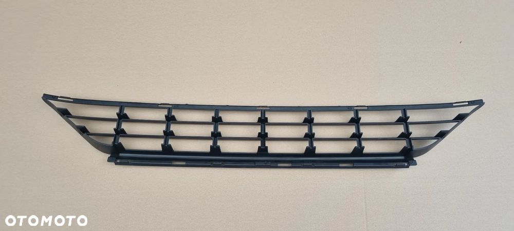 VOLVO XC60 LIFT 2013- Kratka dolna zderzak przód oryginał - 2