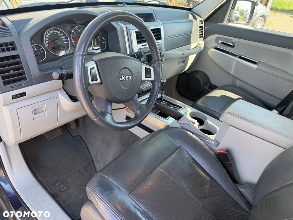 Jeep Cherokee 3.7 Limited - 24