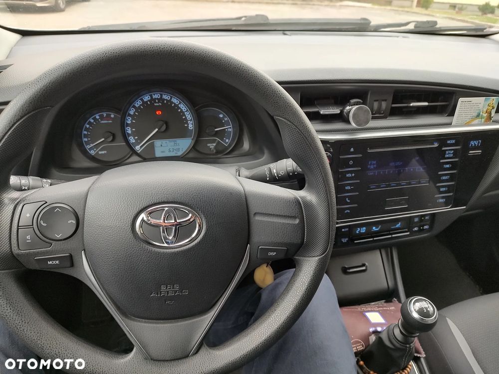 Toyota Auris - 4