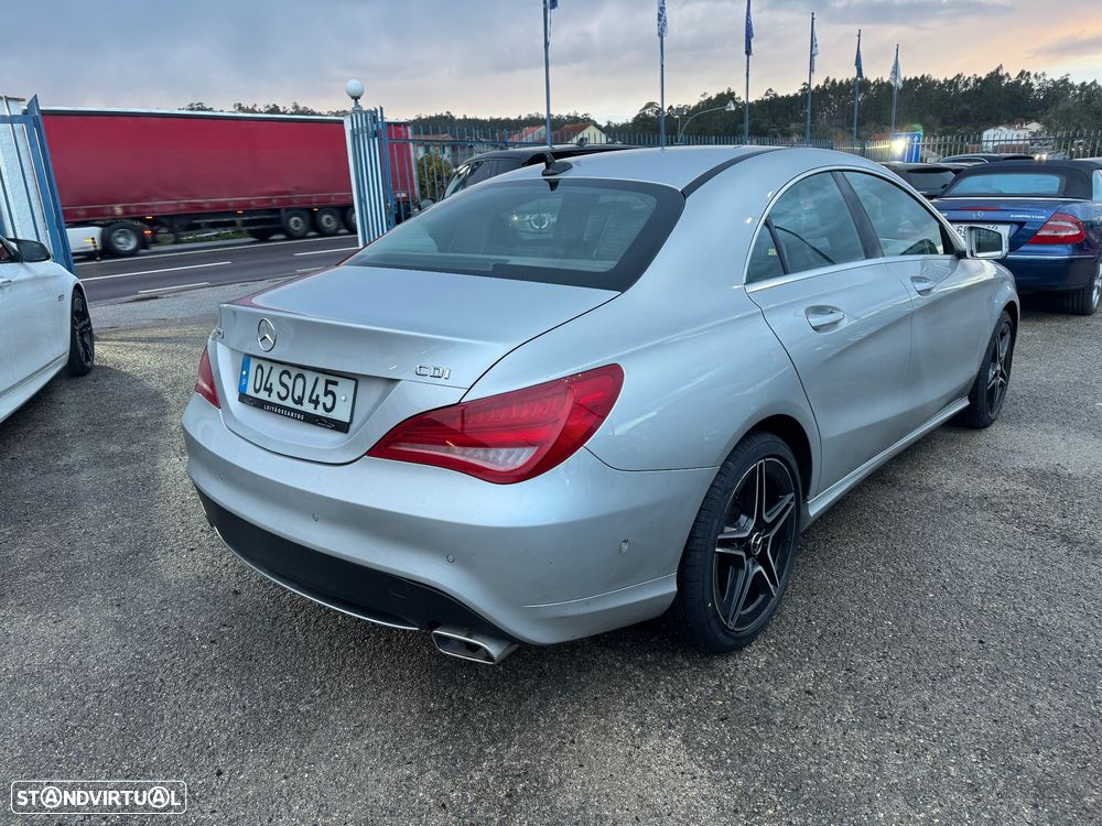 Mercedes-Benz CLA 220 d 7G-DCT Urban - 32