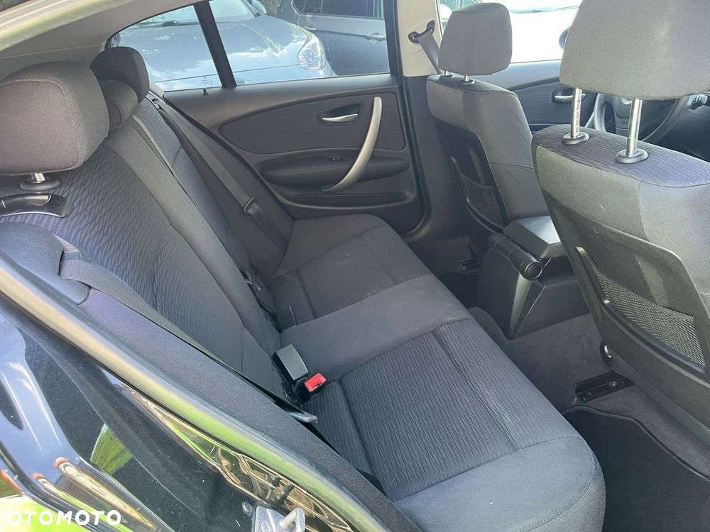 BMW Seria 1 - 21