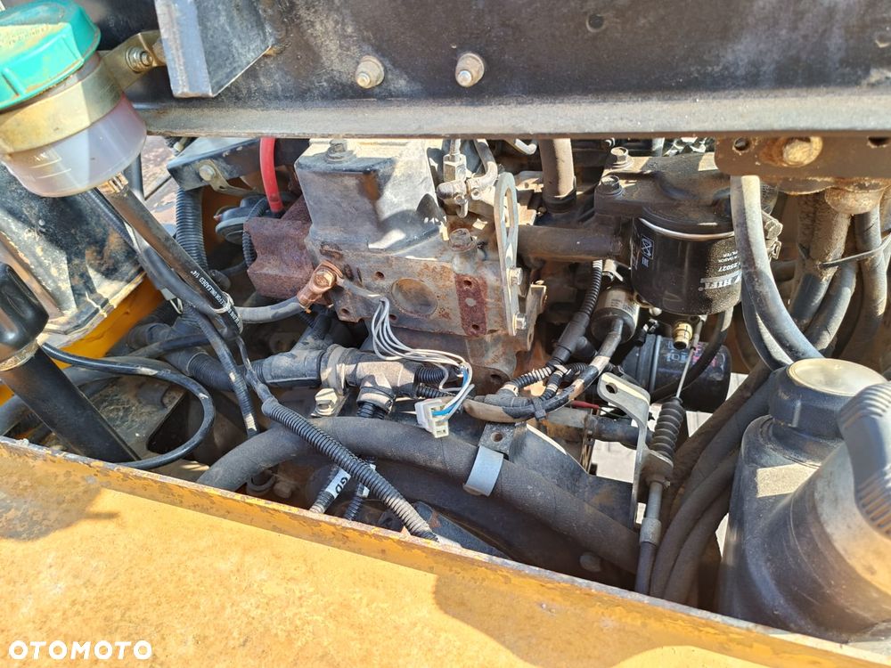 Thwaites 3 tonne - 16