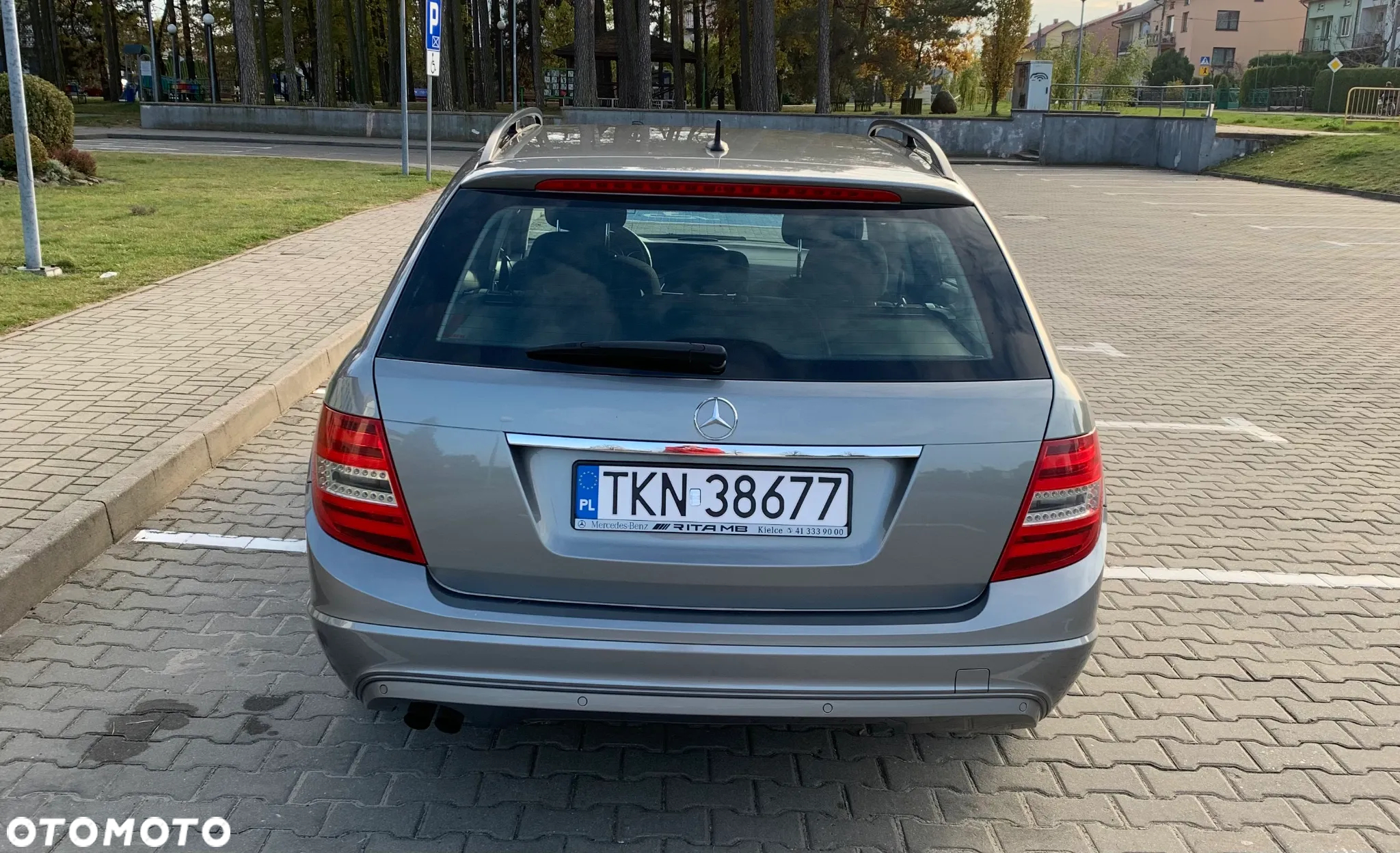 Mercedes-Benz Klasa C 180 T (BlueEFFICIENCY) Elegance - 5