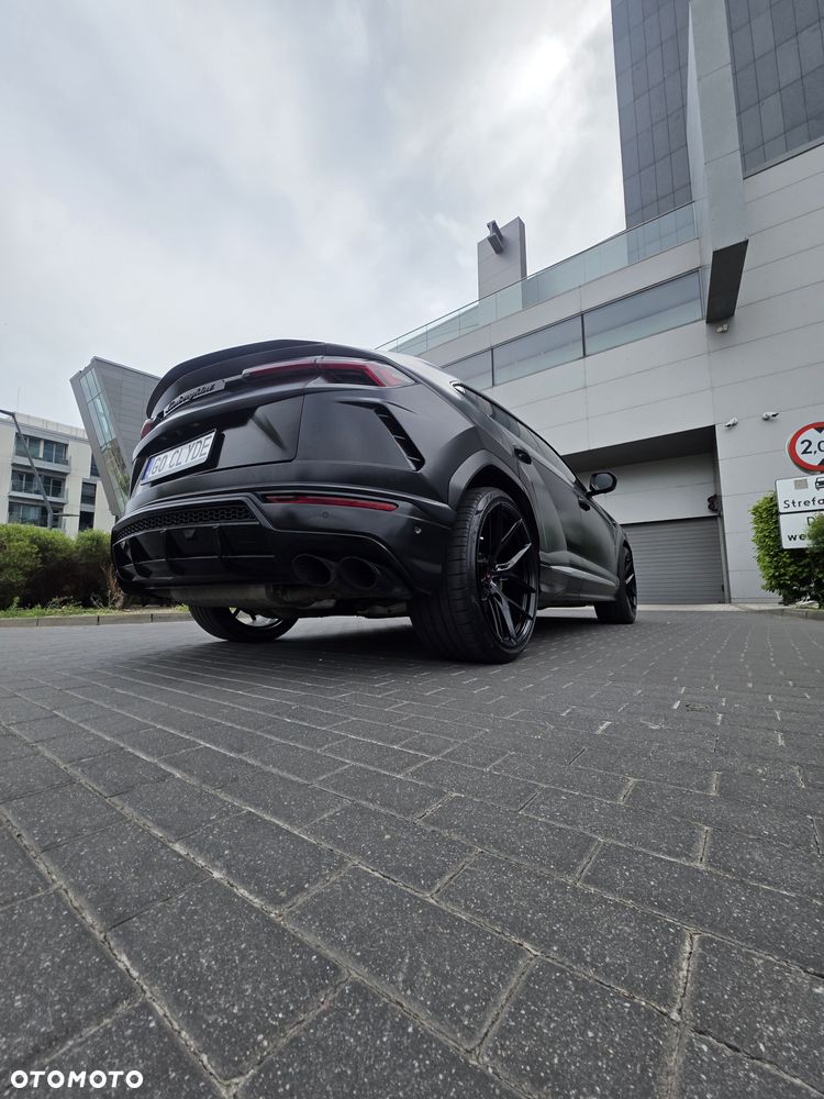 Lamborghini Urus - 26