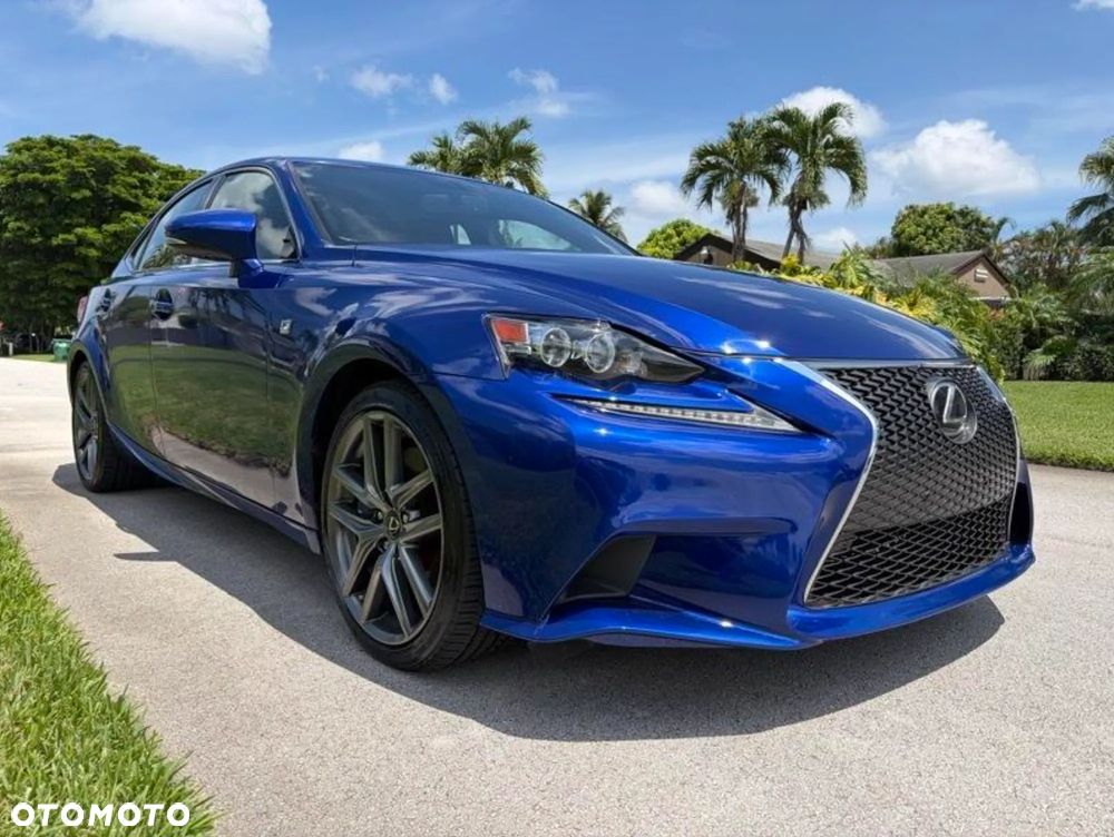 Lexus IS 200t / 300 F Sport - 25