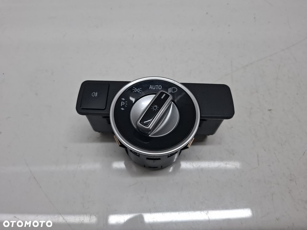 PRZEŁĄCZNIK WŁĄCZNIK ŚWIATEŁ MERCEDES W246 2204 W207 W212 - 1