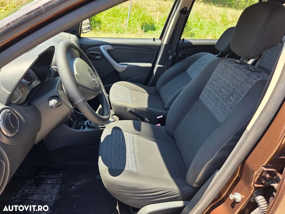 Dacia Duster dCi 90 FAP 4x2 Ambiance - 10