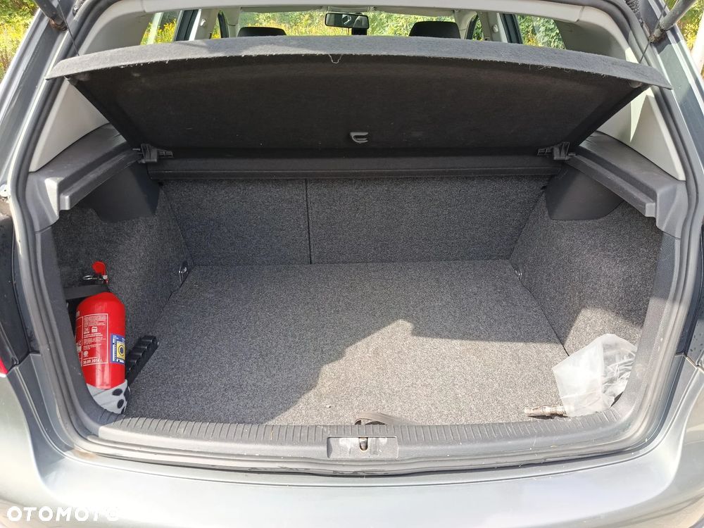 Volkswagen Golf 1.6 Comfortline - 30