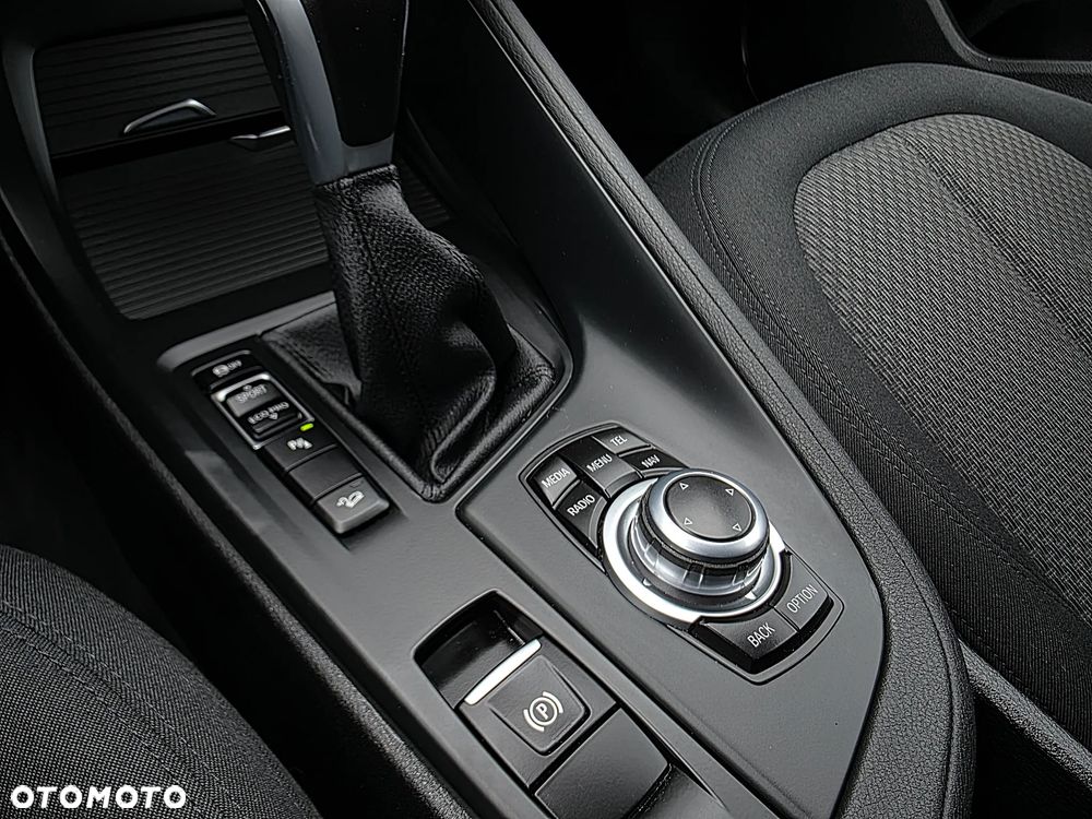 BMW X1 xDrive18d Advantage - 23