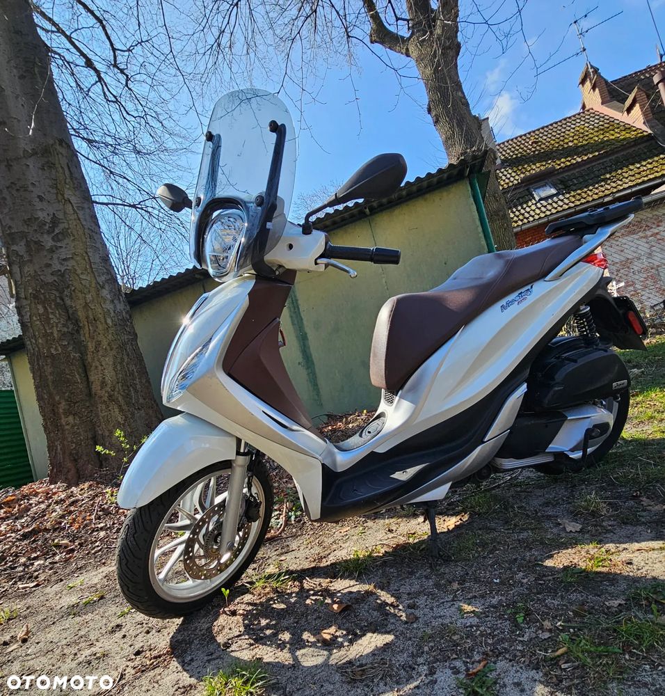 Piaggio Medley - 2