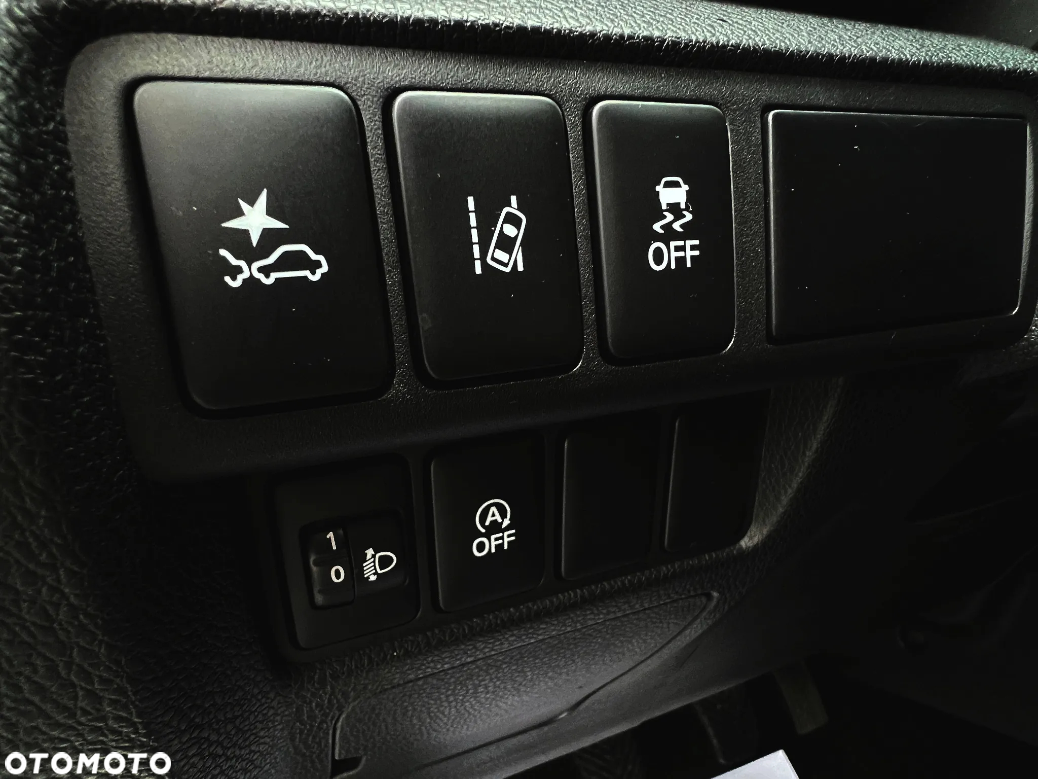 Mitsubishi Eclipse Cross 1.5 T GPF Invite Plus - 27