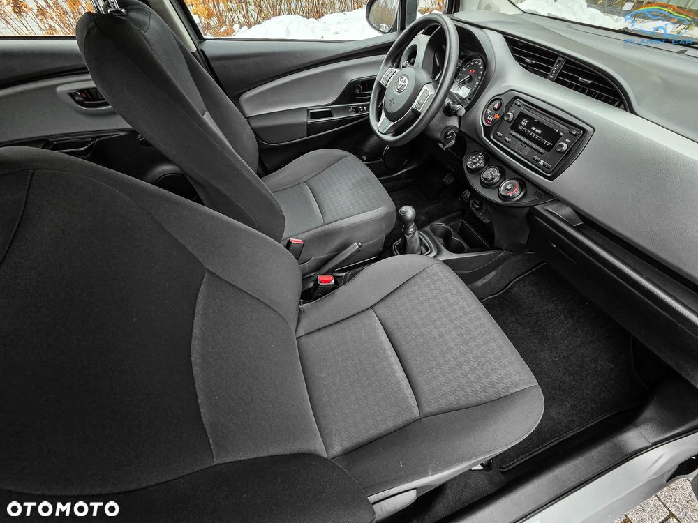 Toyota Yaris 1.0 VVT-i - 17