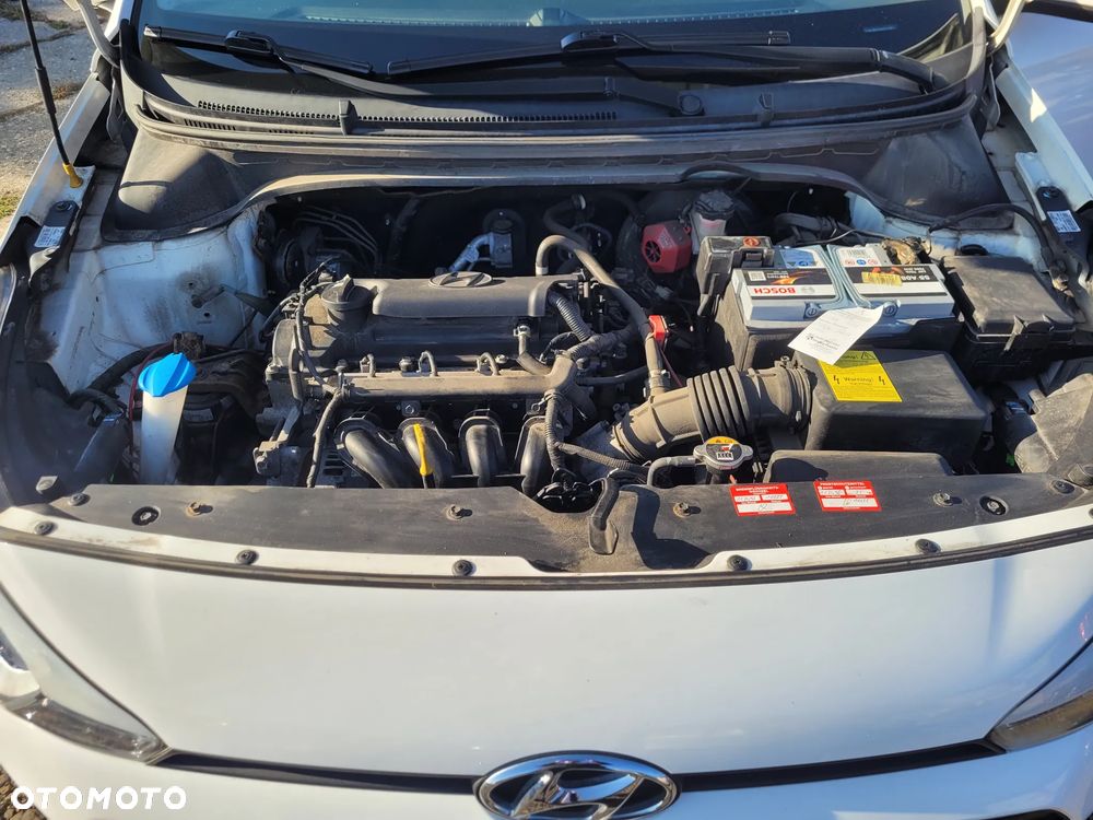 Hyundai i20 blue 1.2 Classic - 31
