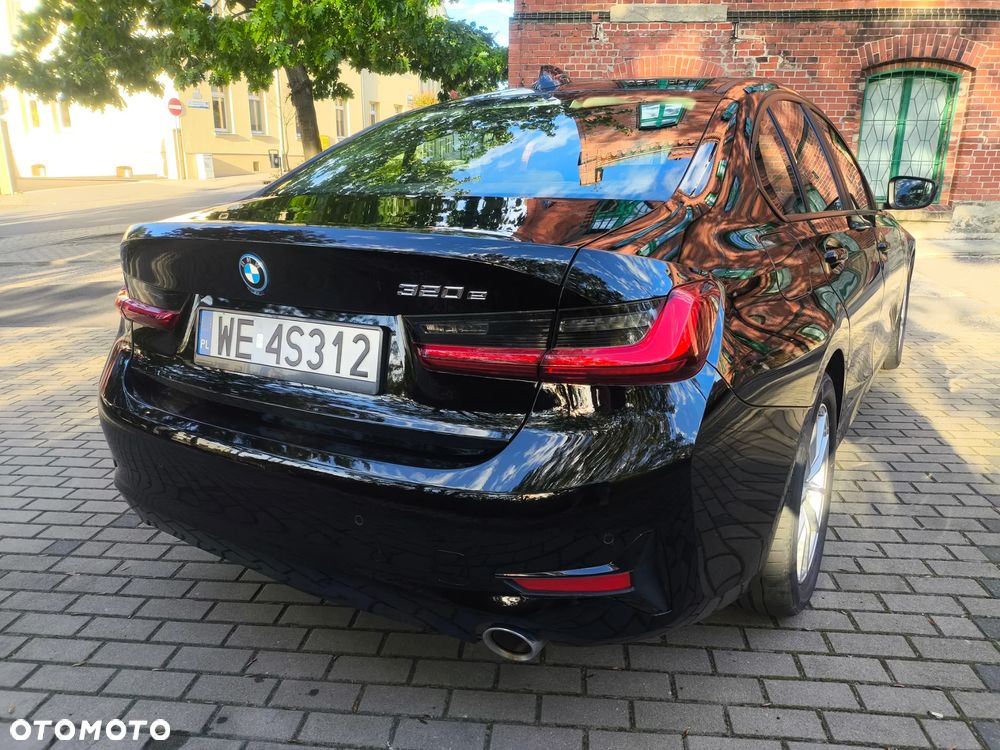 BMW Seria 3 320e - 9