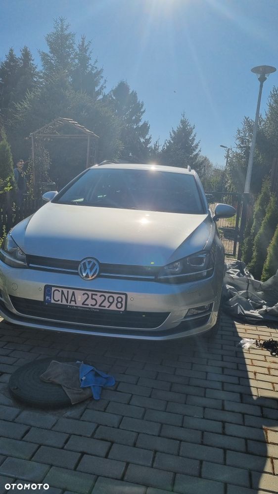 Volkswagen Golf - 2