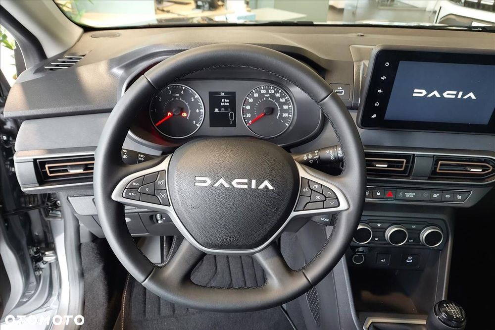 Dacia Sandero - 5