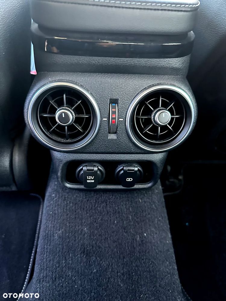 Kia Stinger 2.0 T-GDI GT Line - 25