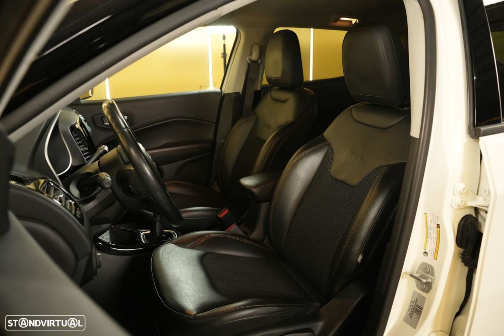 Jeep Compass 1.6 M-Jet Limited - 28