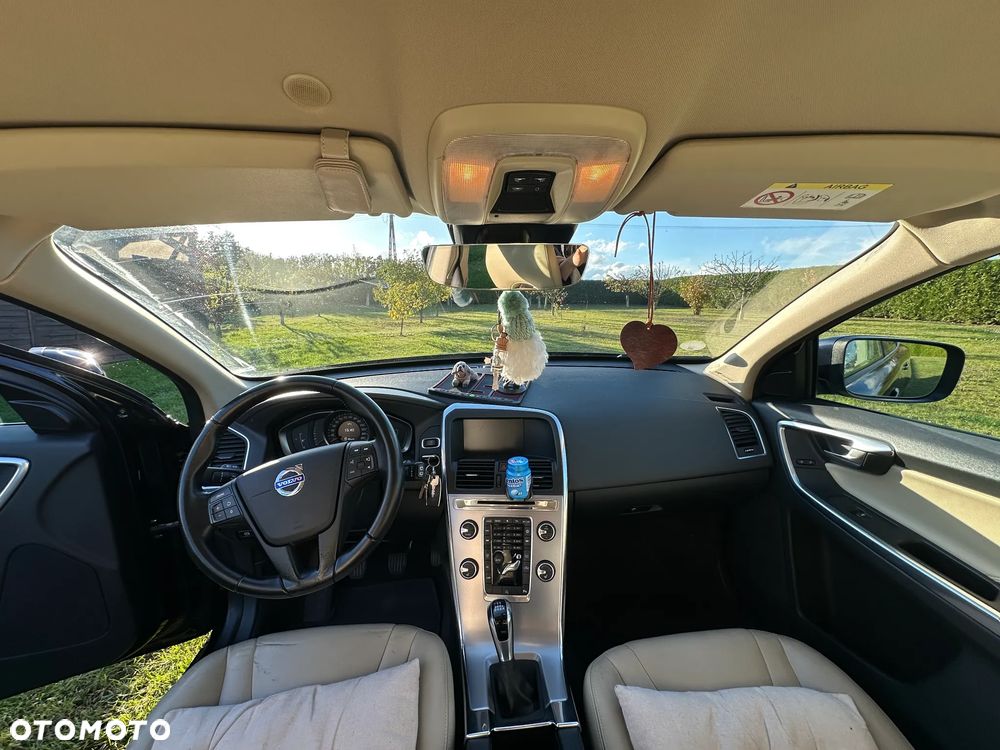 Volvo XC 60 - 8