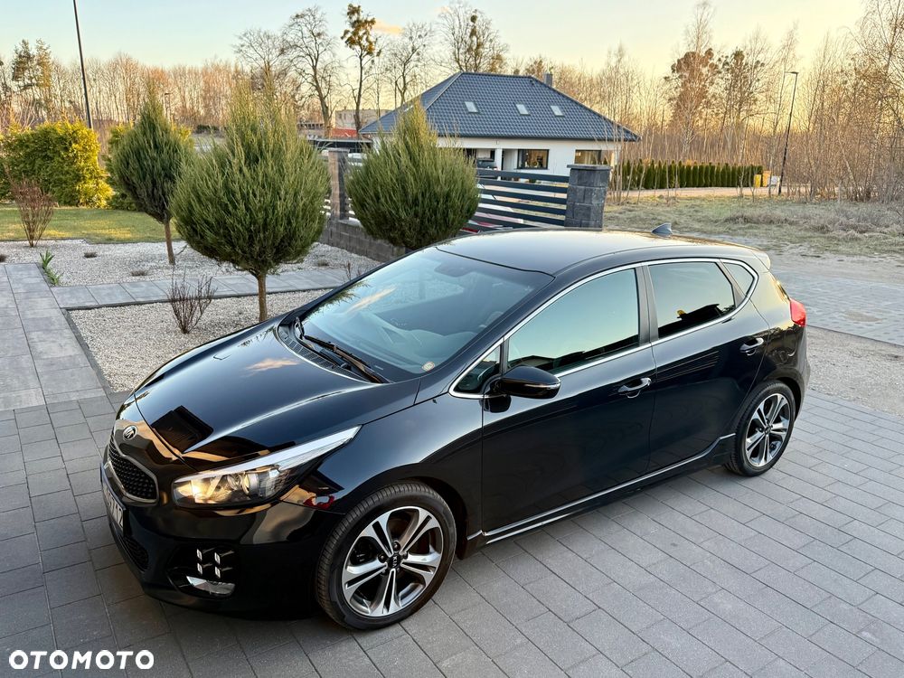 Kia Ceed 1.6 CRDi 136 ISG GT Line - 3