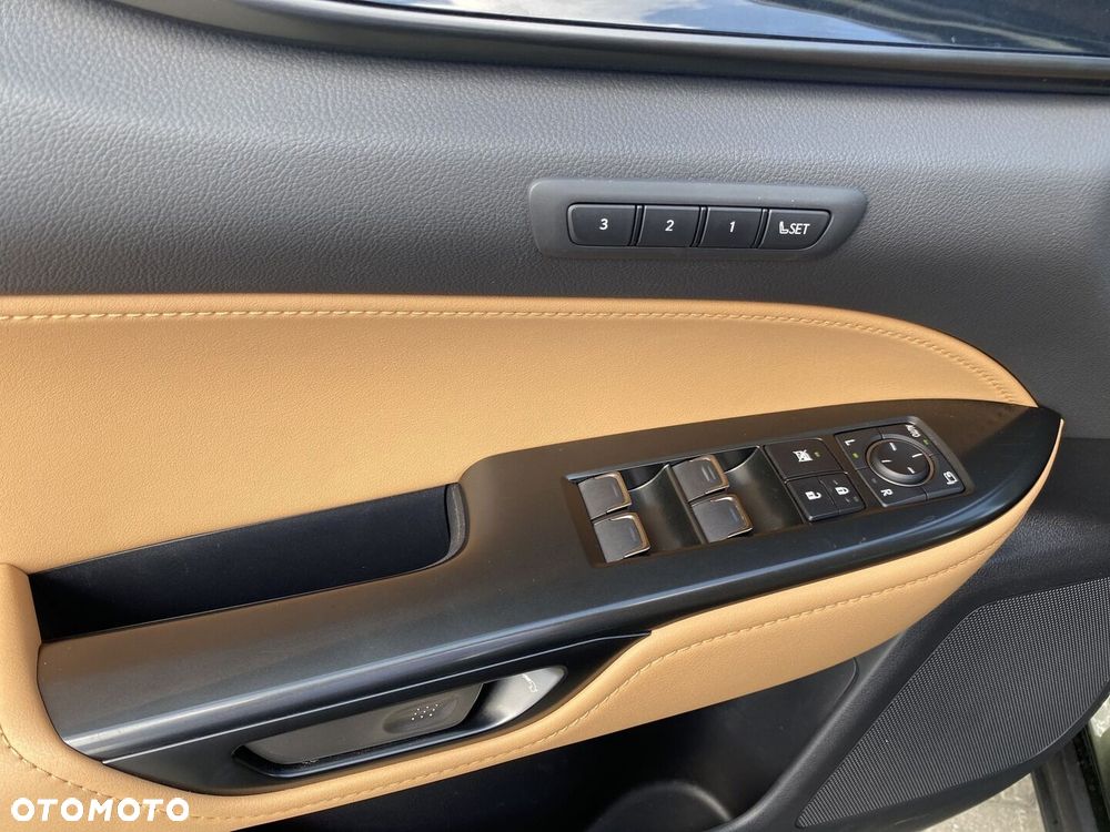 Lexus NX - 24