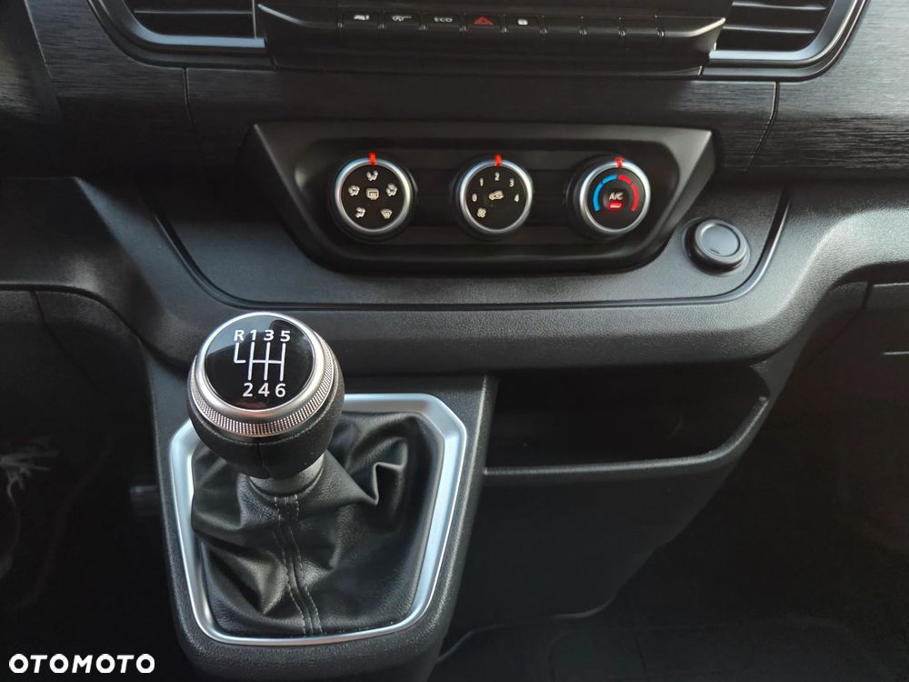Renault TRAFIC - 25