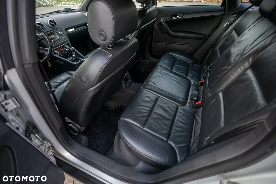 Audi A3 1.6 TDI Sportback S line Sportpaket - 21