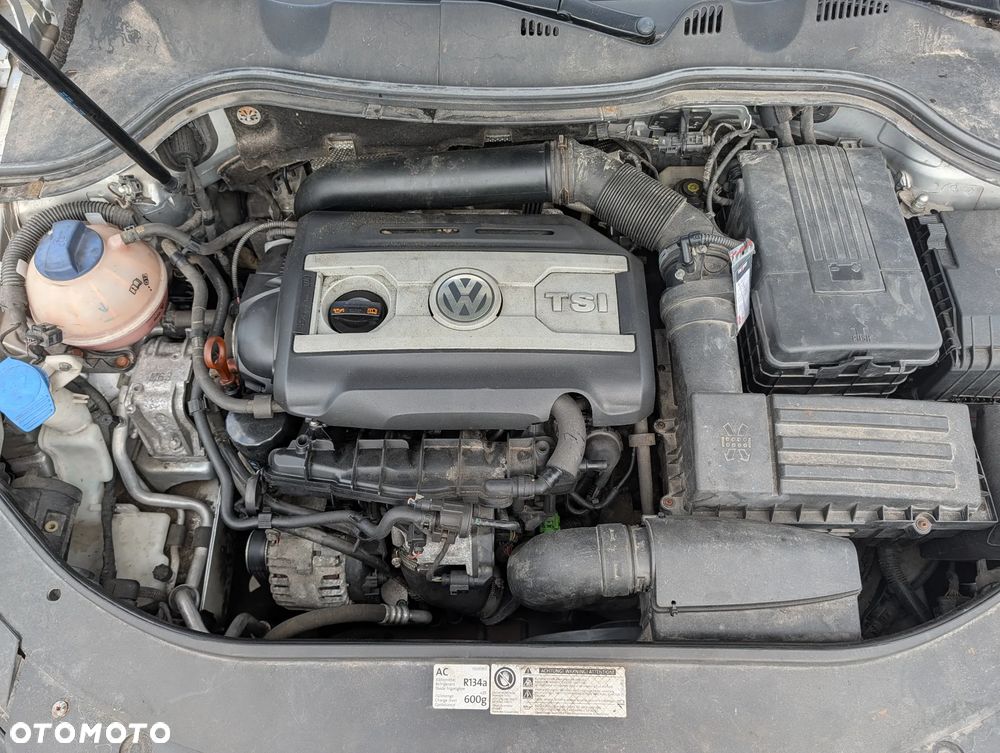 Volkswagen Passat 1.8 TSI Comfortline - 17