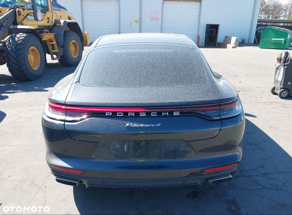 Porsche Panamera - 7