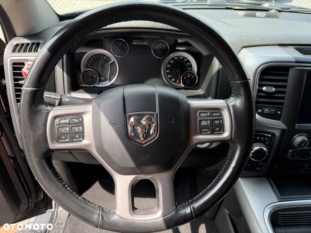 RAM 1500 5.7 Crew Cab Laramie - 19
