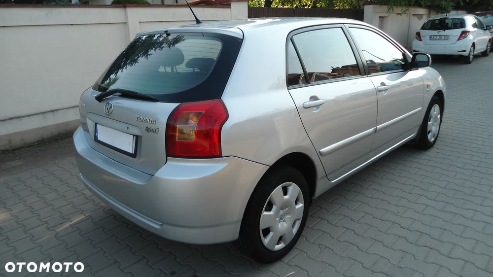 Toyota Corolla 1.6 VVT-i Sol (air6) - 4