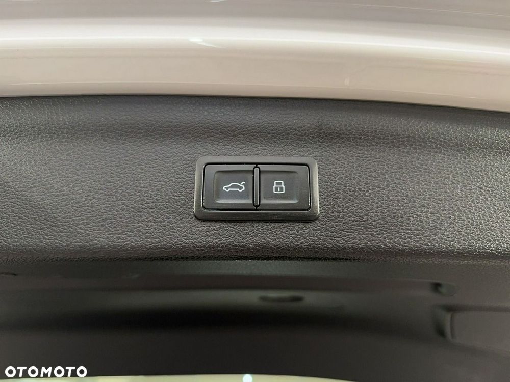 Audi Q3 35 TFSI S tronic - 14