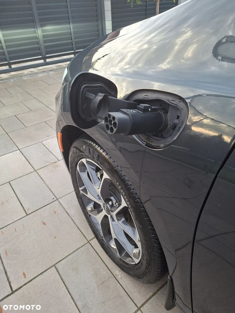 Chrysler Pacifica - 12