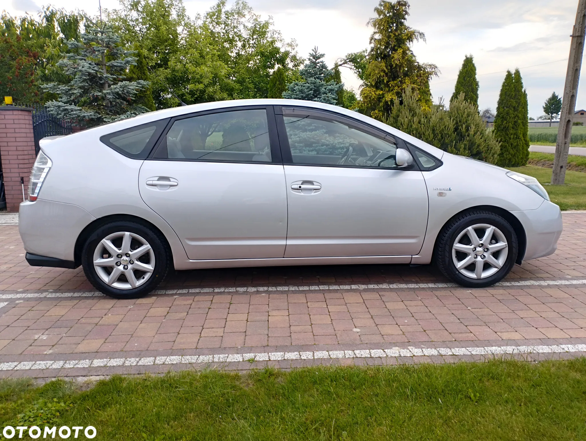 Toyota Prius - 3