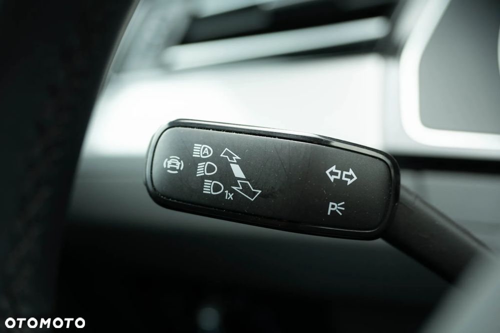 Volkswagen Passat Variant 1.5 TSI EVO Elegance - 35