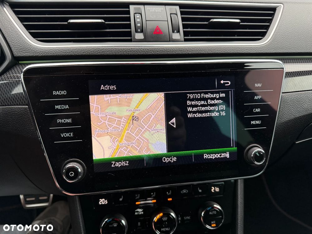 Skoda Superb 2.0 TDI DSG Sportline - 35